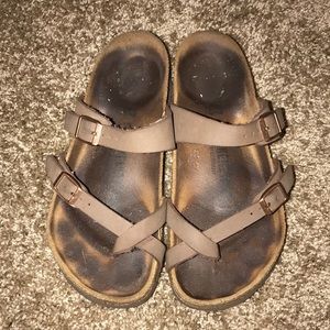 birkenstocks mayari